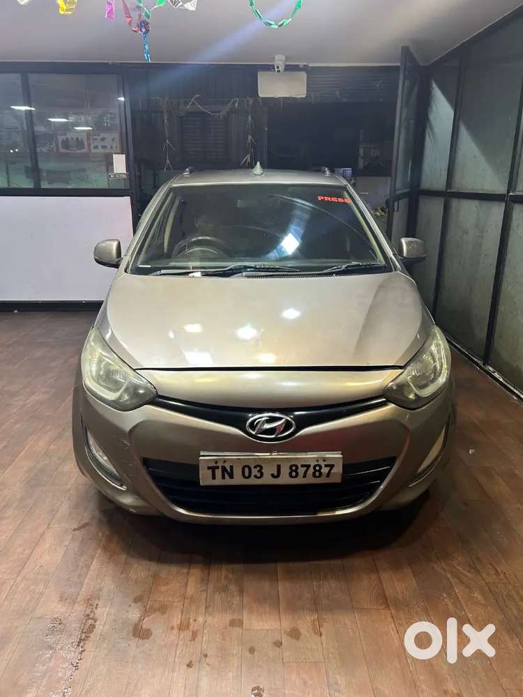 Hyundai I20 2012 Diesel 80000 Km Driven