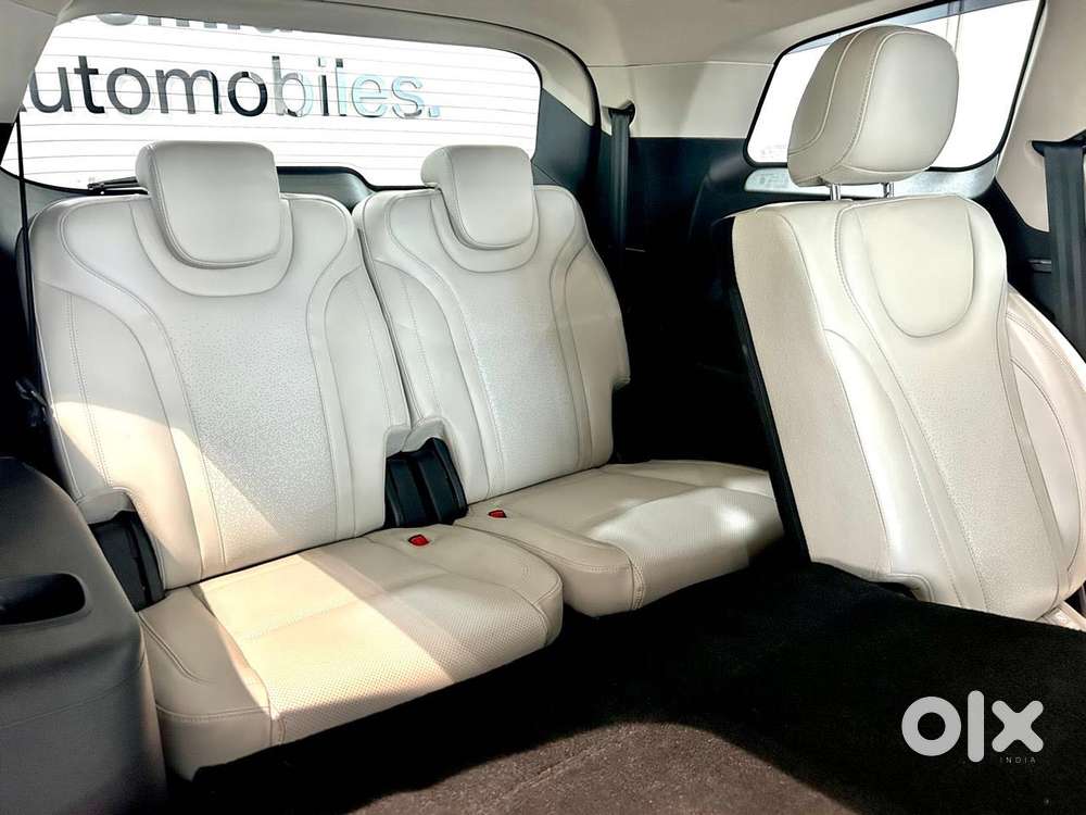 Mahindra Xuv700 2.2 Ax 7 Diesel At Str, 2023, Diesel