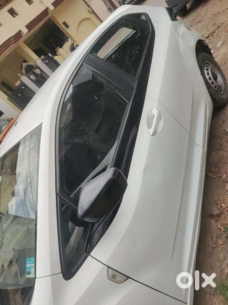 Tata Altroz 1.2 Xe 2021 Variant