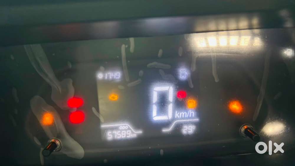 Tata Altroz Xz Icng 2025