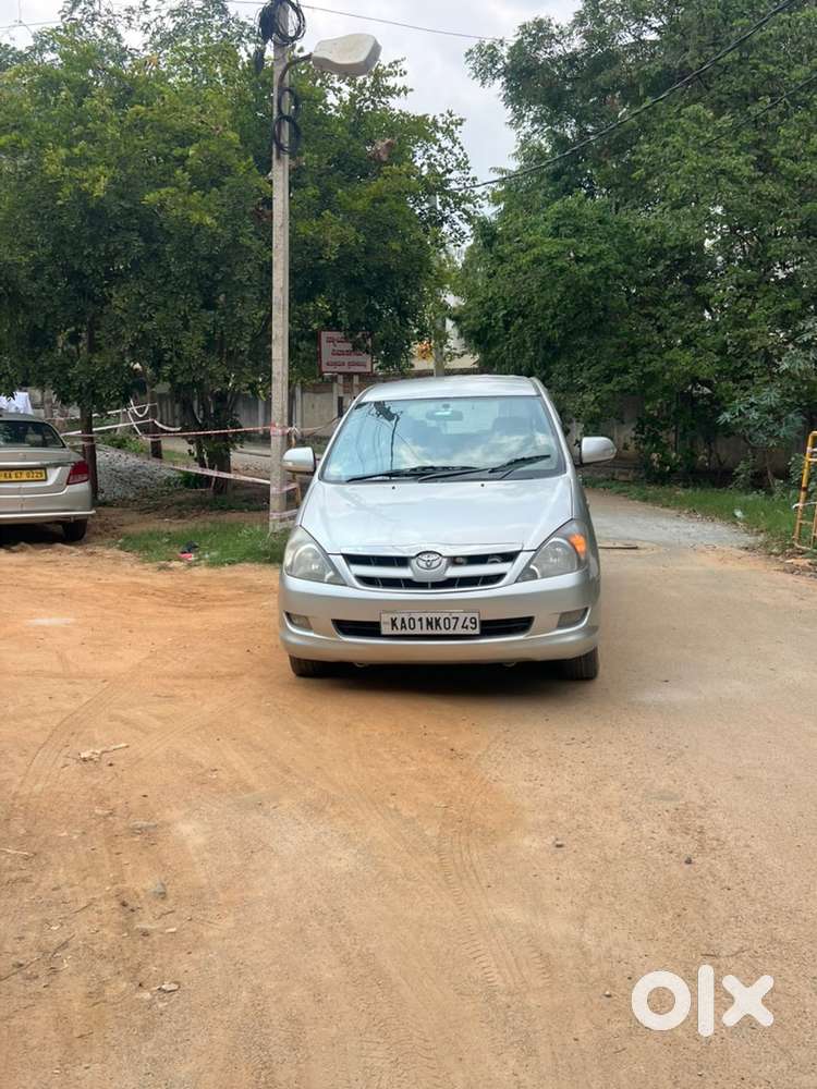 Toyota Innova Diesel 2011