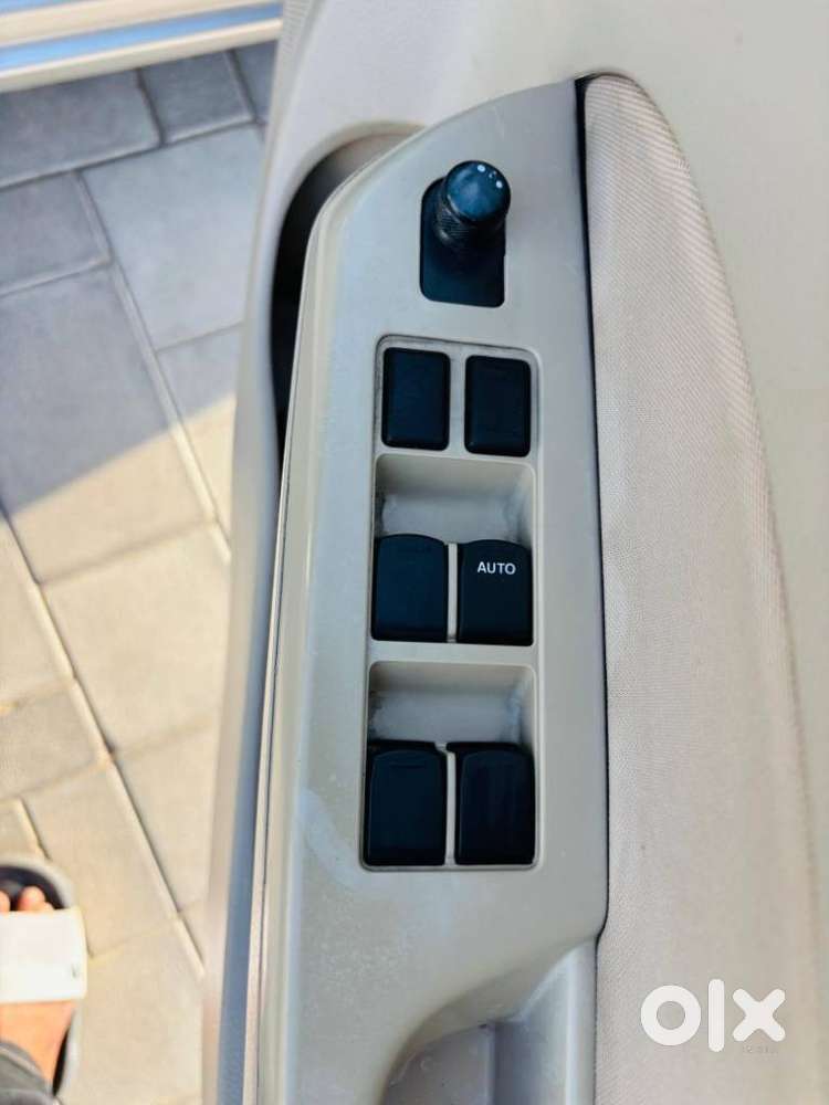 Maruti Suzuki Swift Dzire Vxi Optional, 2013, Cng & Hybrids