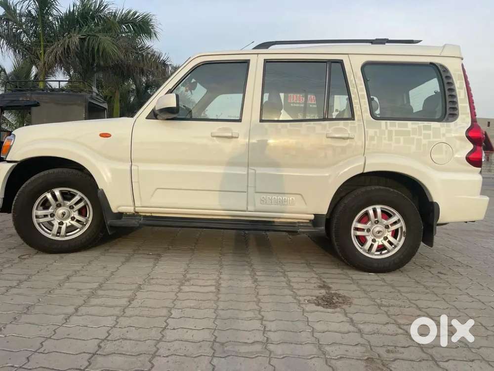 Mahindra Scorpio Classic Vlx 2014 Diesel Well Maintained