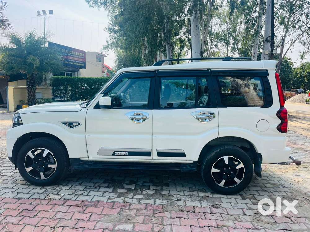 Mahindra Scorpio Classic 2.2 S 11 Mt 7 Str, 2022, Diesel