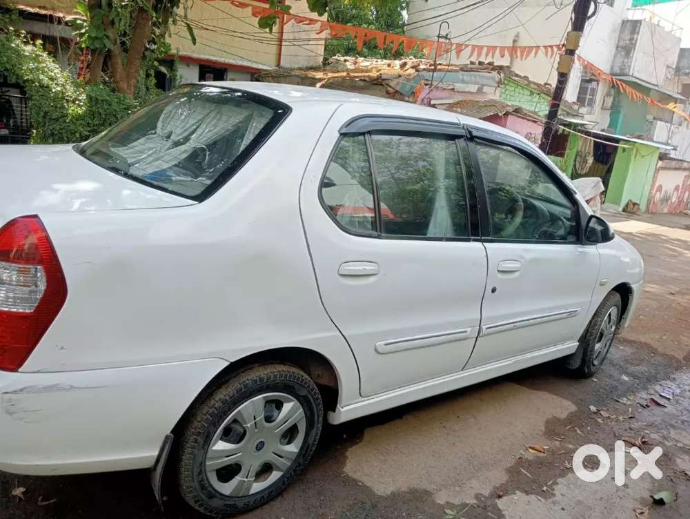 Tata Indigo Marina 2010 Petrol 125000 Km Driven