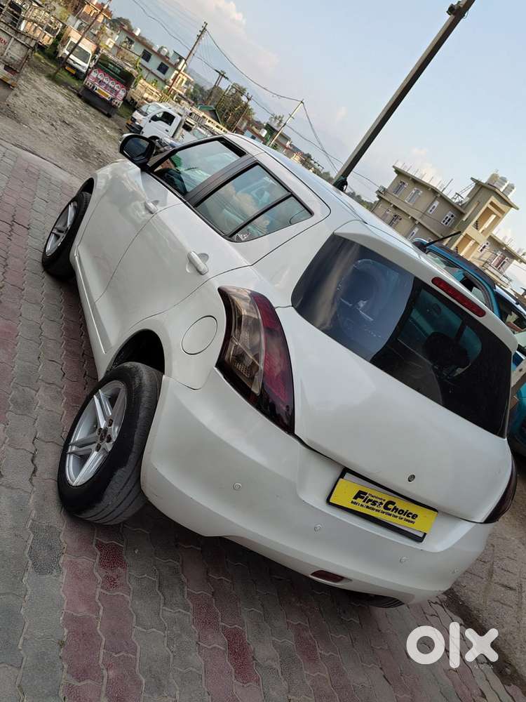 Maruti Suzuki Swift Vxi + Manual, 2016, Petrol