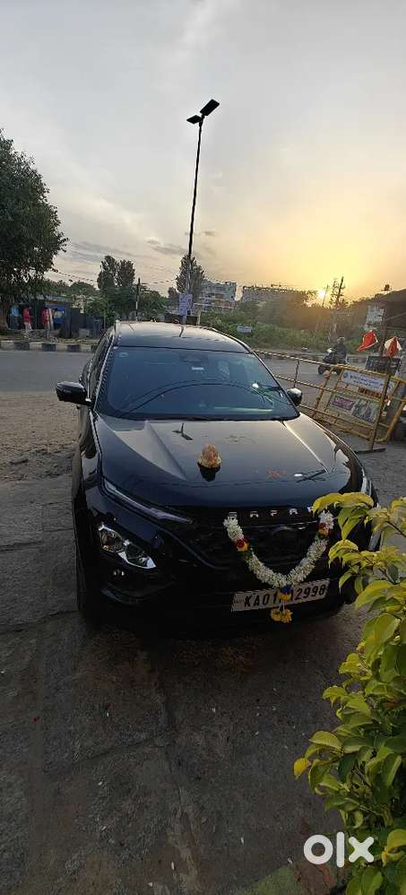 Tata Safari Top End Diesel Red Dark Edition 2023