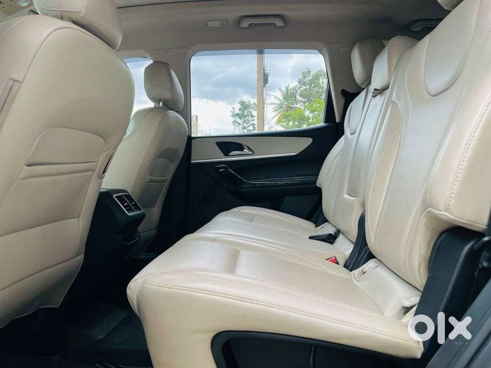 Mahindra Xuv700 2.2 Ax 7 Diesel At Luxury Pack Str, 2022, Diesel
