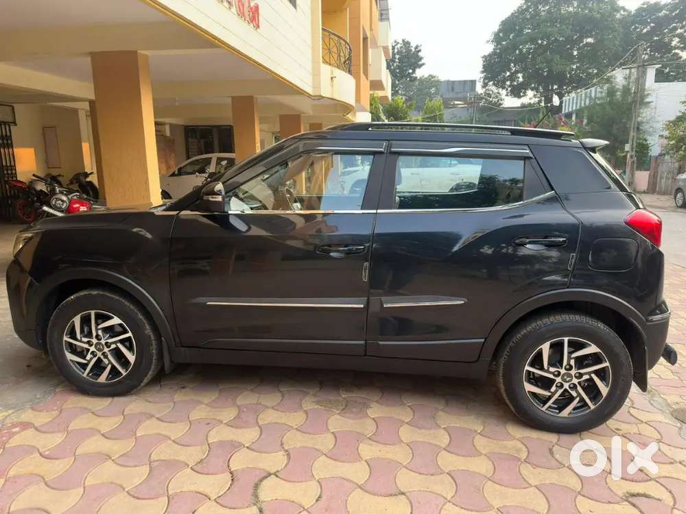 Mahindra Xuv300 W8(o) Diesel - Nov 2023  Excellent Condition