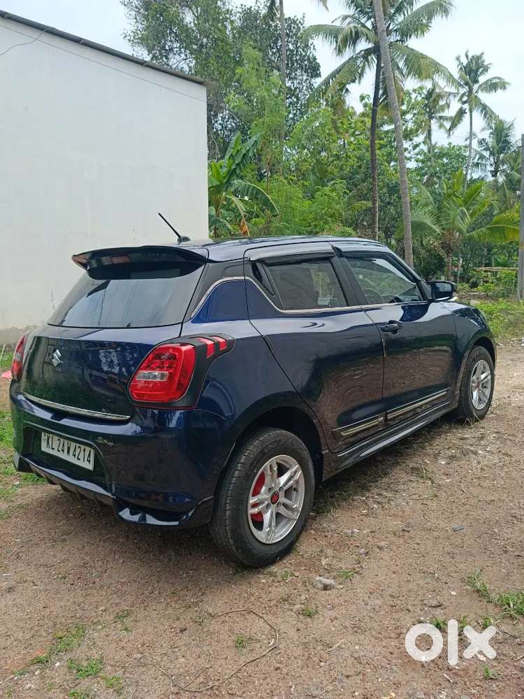 Swift 2023  October.maruti Suzuki Manual Petrol