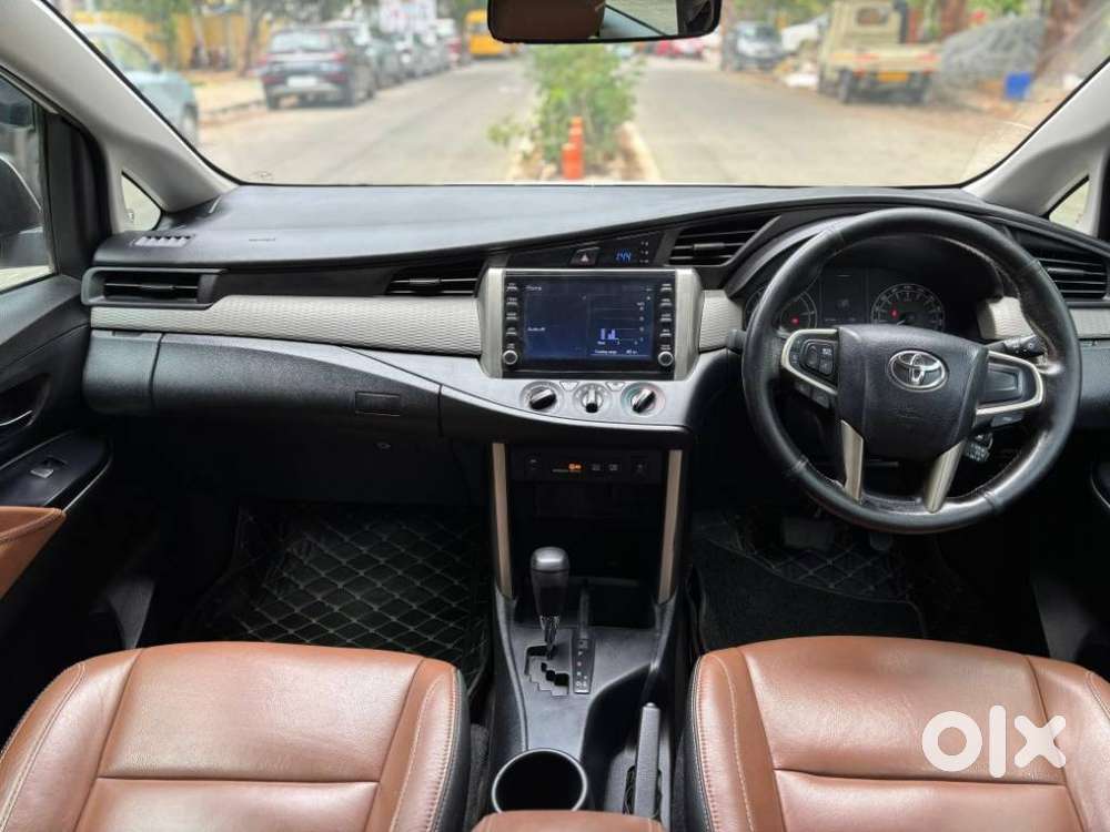 Toyota Innova Crysta 2.4 Gx Limited Edition At 7 Str, 2022, Diesel