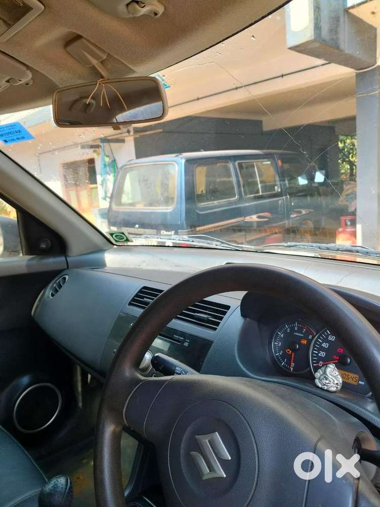 Maruti Suzuki Swift Dzire 2011