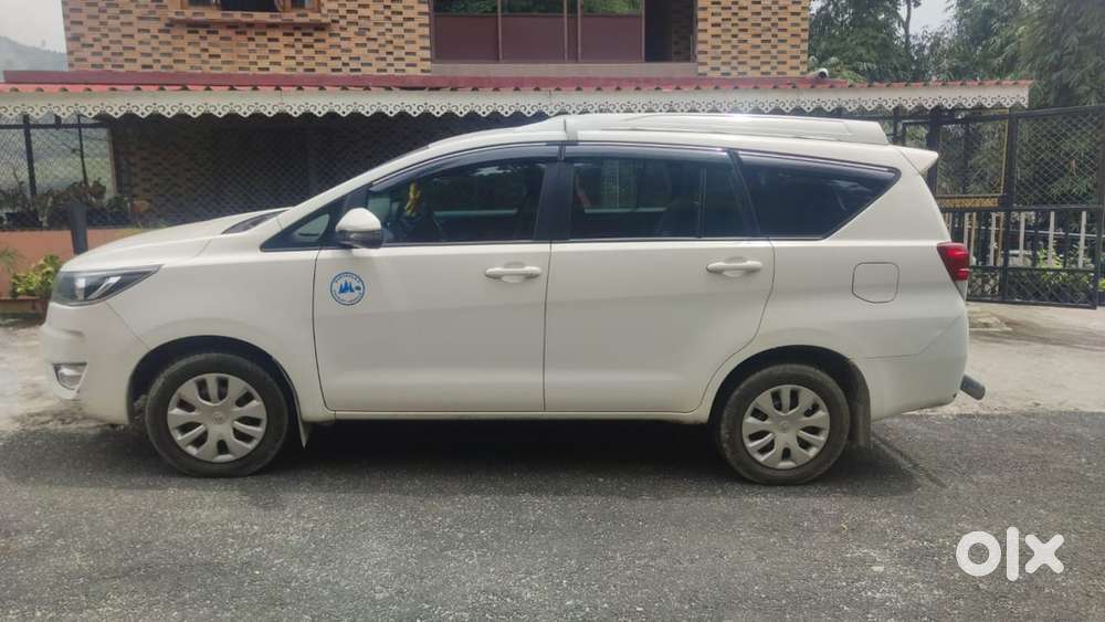 Toyota Innova Crysta 2024
