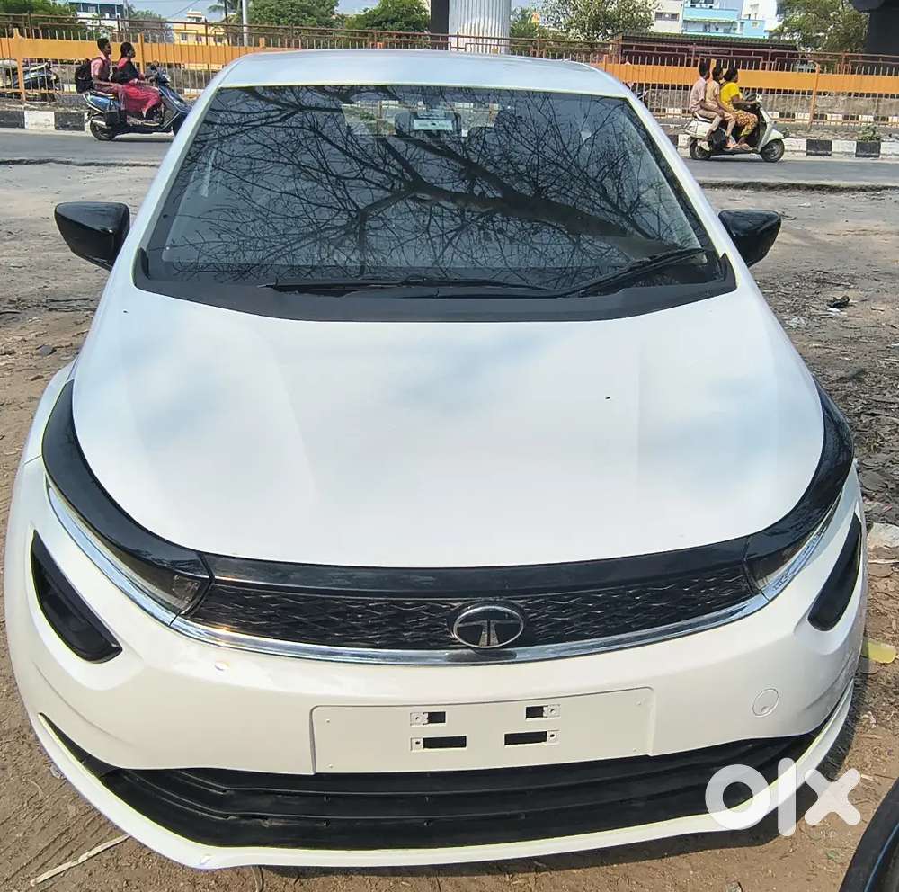 Tata Altroz 2021 Petrol 15000 Km Driven