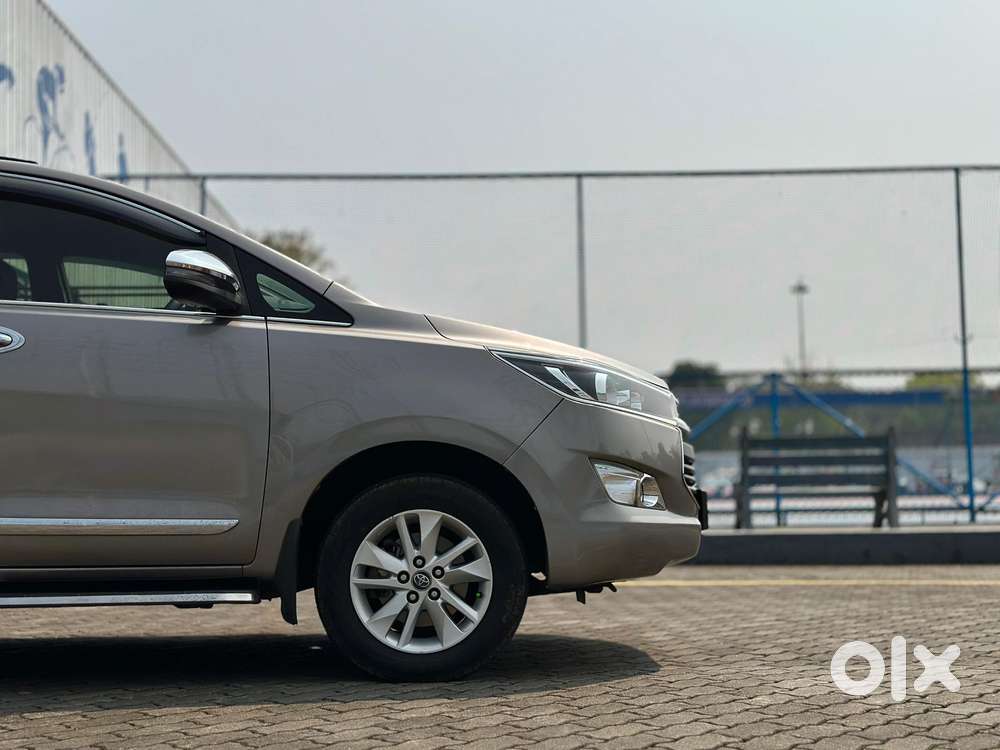 Toyota Innova Crysta 2.4 G Mt, 2017, Diesel