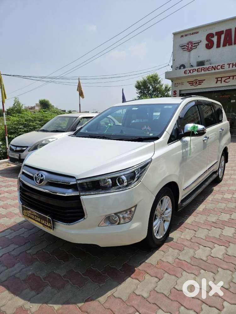 Toyota Innova Crysta 2.8z Automatic, 2018, Diesel