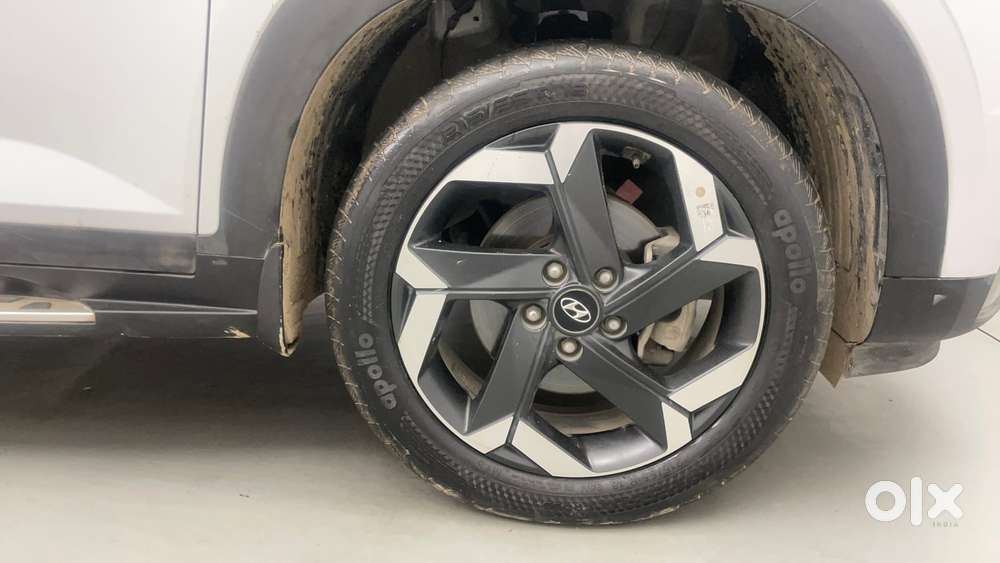 Hyundai Alcazar 1.5 Tdct Signature (o) 7s Petrol, 2023, Petrol