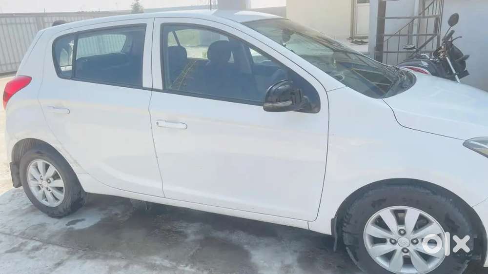 Hyundai I20 Sportz 2013 Cng Hybrid