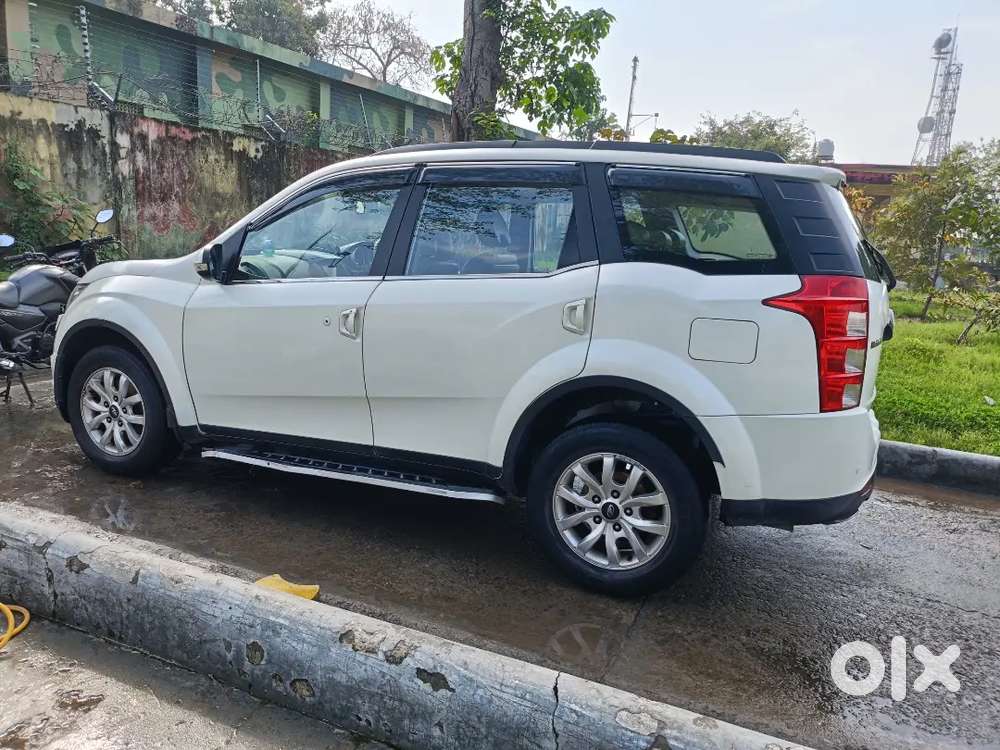 Mahindra Xuv500 W10 2018 Diesel 77000 Km Driven