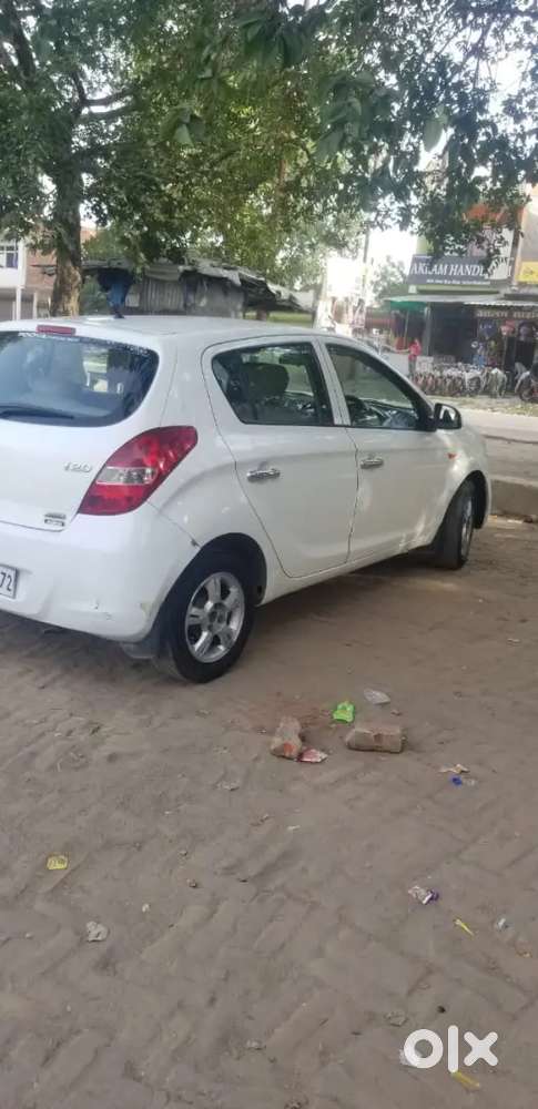 Hyundai New I20 2010 Petrol Well Maintained