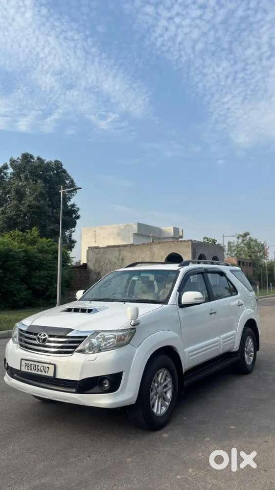 Toyota Fortuner Diesel 2012