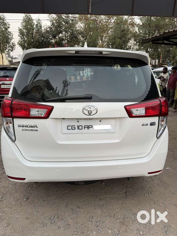 Toyota Innova Crysta