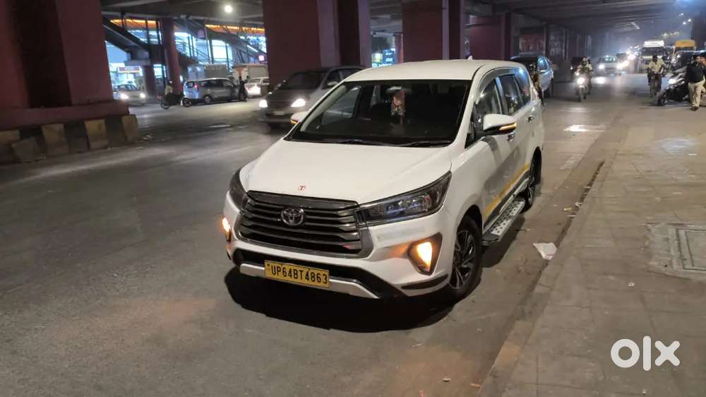 Innova Crysta 8 Sitar