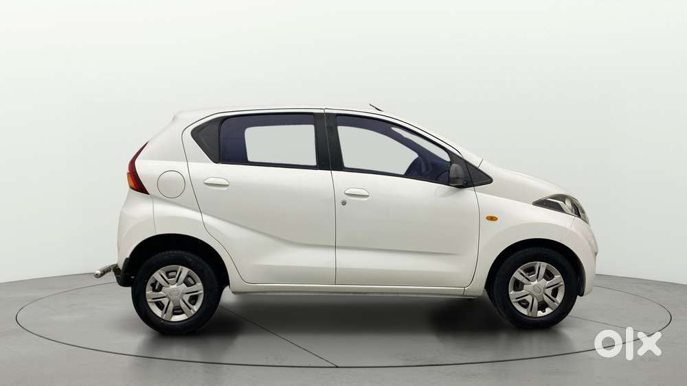 Datsun Redigo T Option, 2016, Petrol