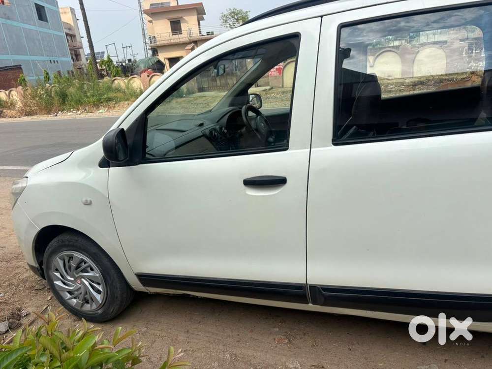 Renault Lodgy 2016 Diesel 50000 Km Driven