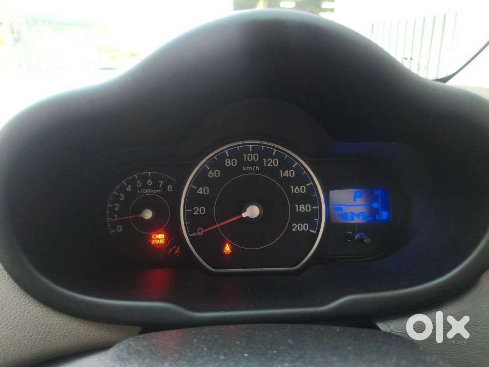 Hyundai I10 Sportz At, 2013, Petrol