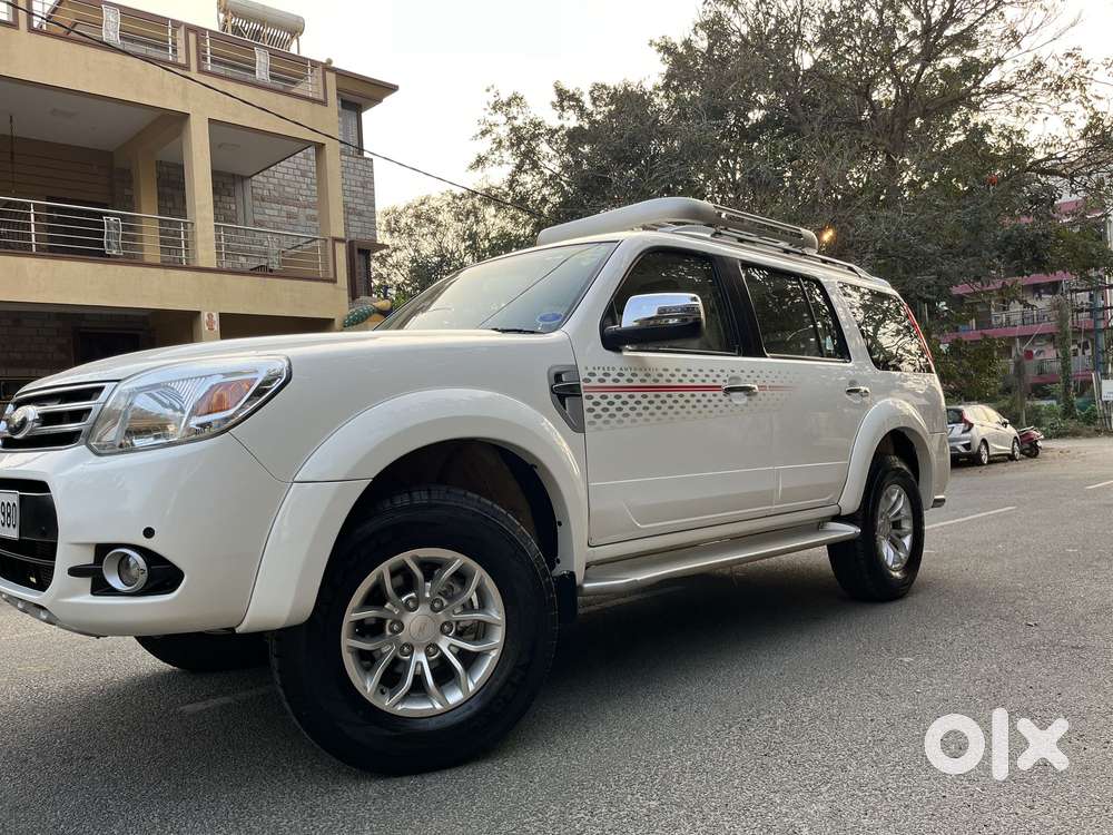 Ford Endeavour 3.2 Titanium At 4x4, 2014, Diesel