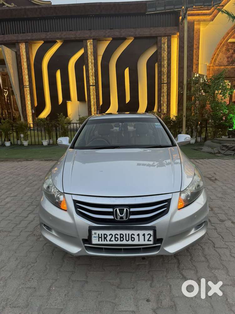 Honda Accord 2.4 Manual, 2012, Petrol