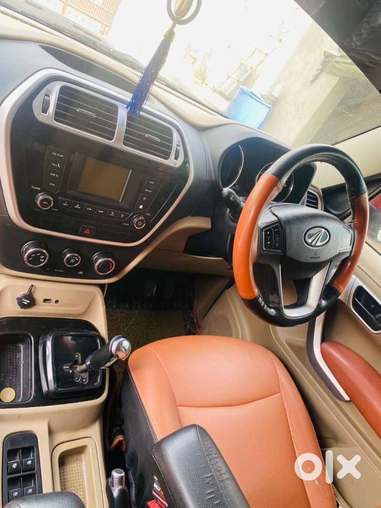 Mahindra Tuv 300 2016