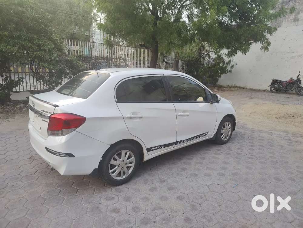 Honda Amze Diesal 25 Mailge 1 St Owner No Any Work