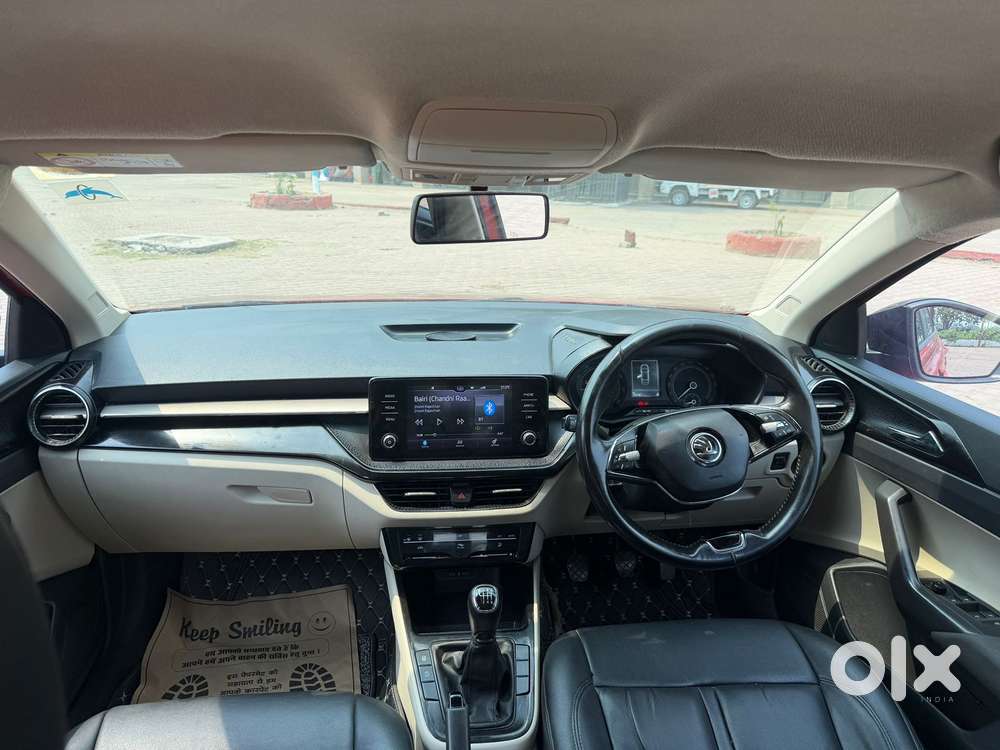 Skoda Slavia 1.0 Ambition Tsi, 2023, Petrol