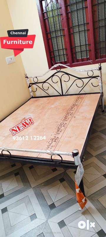 Double bed deals steel cot price