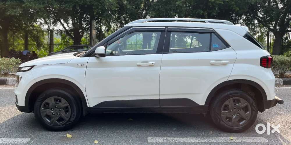 Hyundai Venue S 1.2 Petrol, 2023, Petrol