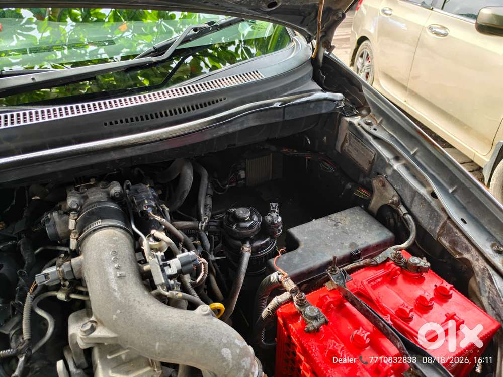 Toyota Innova 2.5 G (diesel) 8 Seater Bs Iv, 2013, Diesel