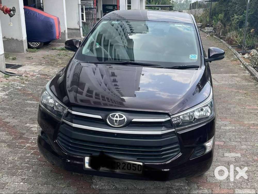 Innova Crysta 2.8g At