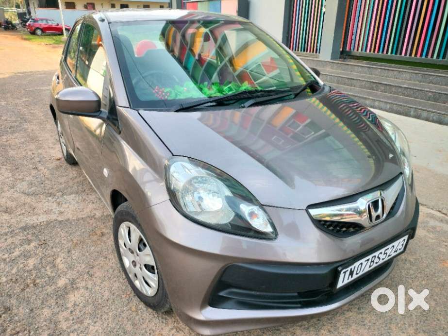 Honda Brio V Mt, 2012, Petrol