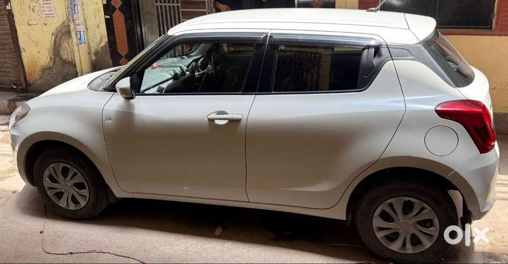Maruti Suzuki Swift 2022 Petrol 24630 Km Driven