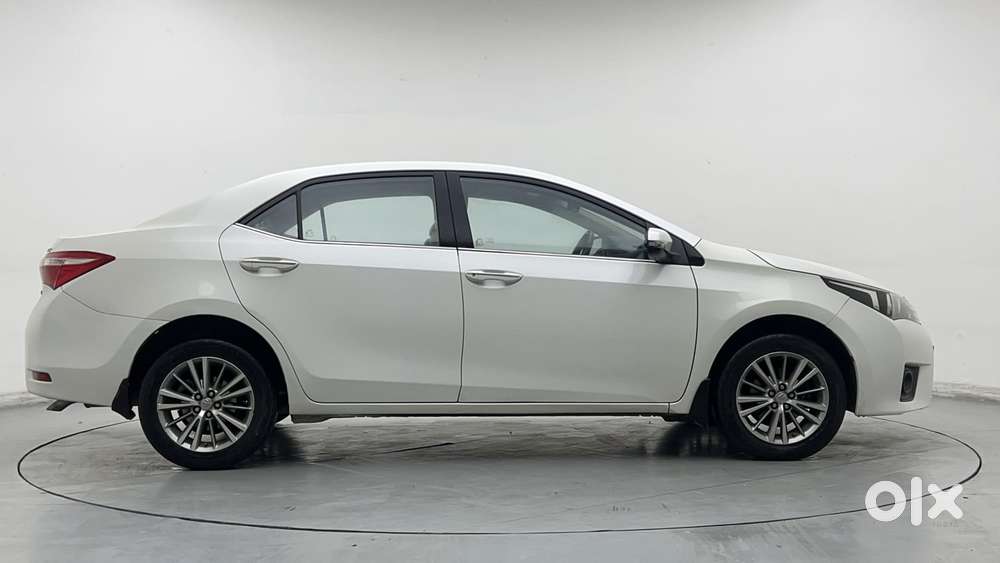 Toyota Corolla Altis 1.8g Limited, 2014, Petrol