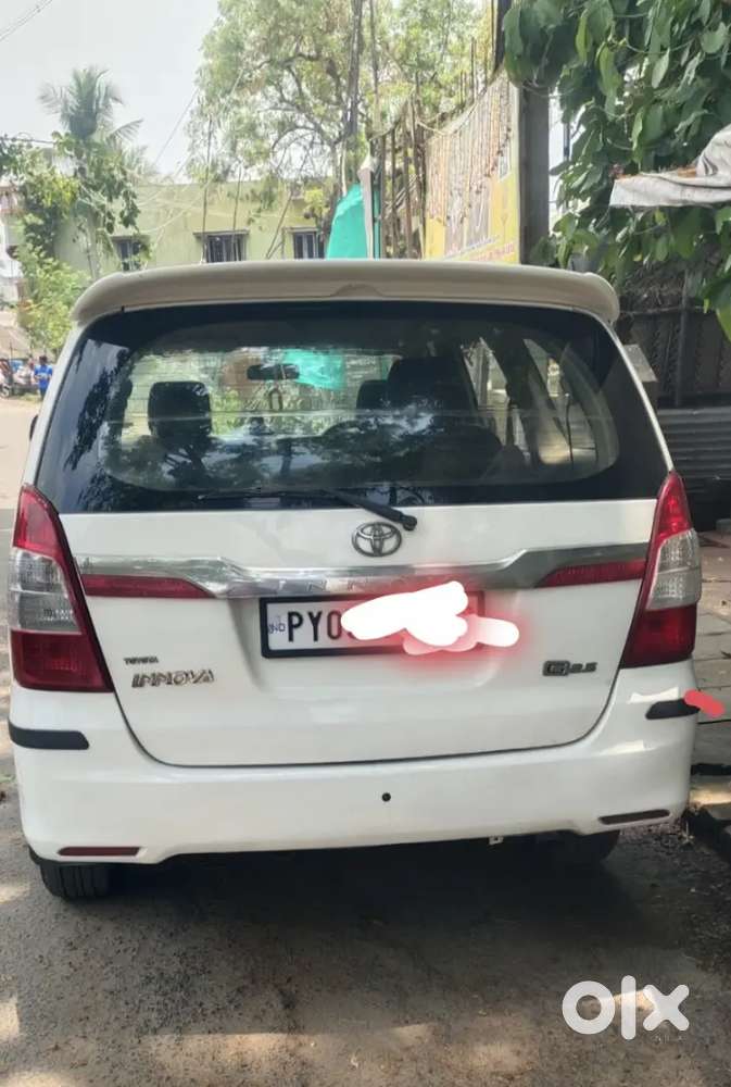 Toyota Innova 2.5 E 2015