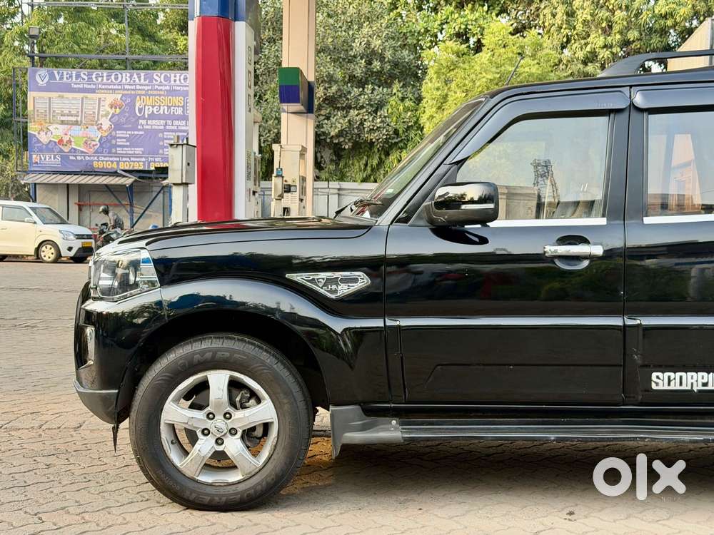 Mahindra Scorpio Classic 2.2 S Mt 9 Str, 2020, Petrol