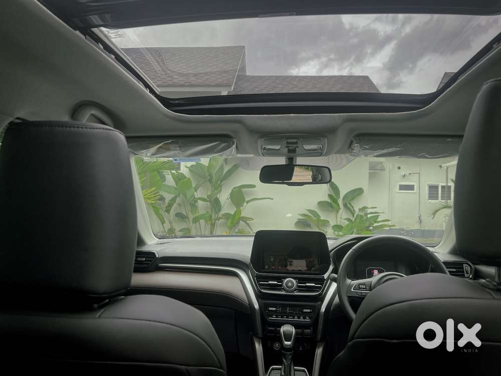 Toyota Urban Cruiser Hyryder 1.5 V Hybrid, 2025, Cng & Hybrids