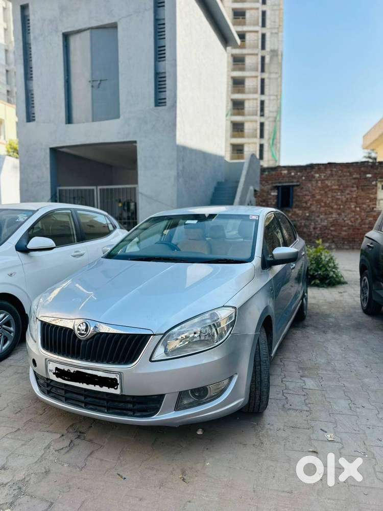 Skoda Rapid Elegance 2014
