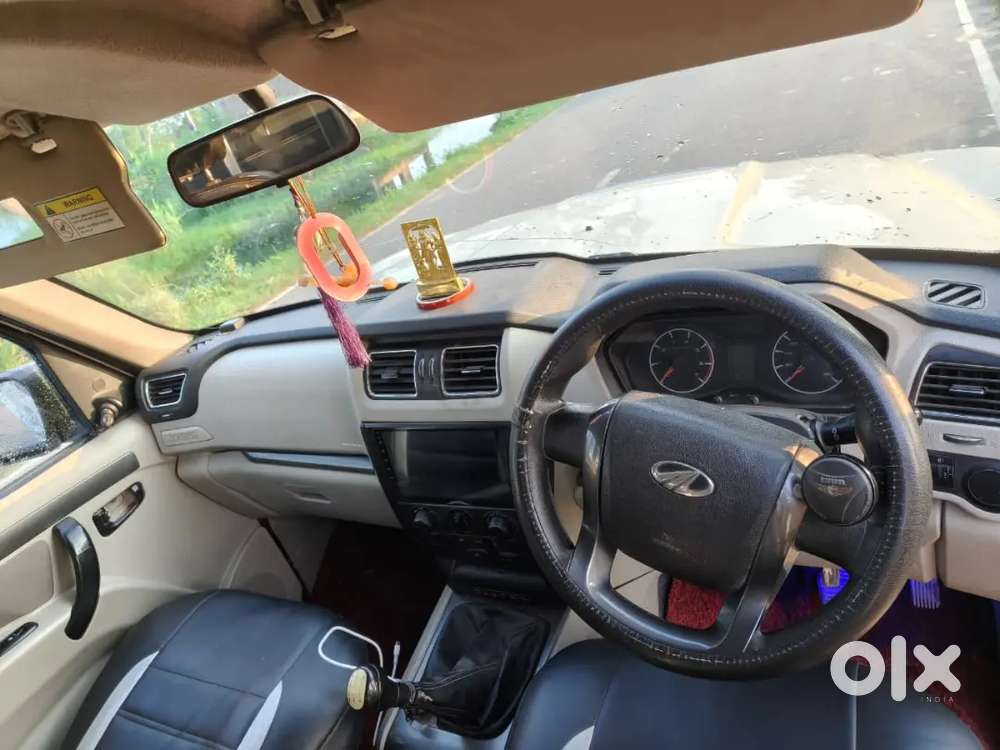 Mahindra Scorpio S6 Plus 2017
