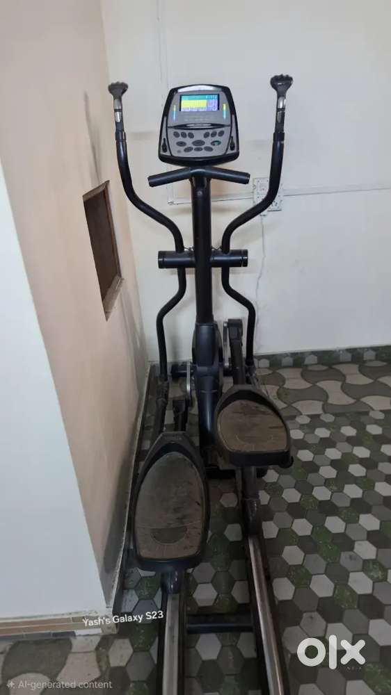 Cross Trainer Gym Machine