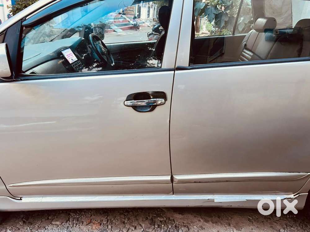 Toyota Innova 2015 Diesel Well Maintained