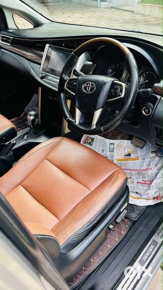 Toyota Innova Crysta 2.8z Automatic, 2016, Diesel